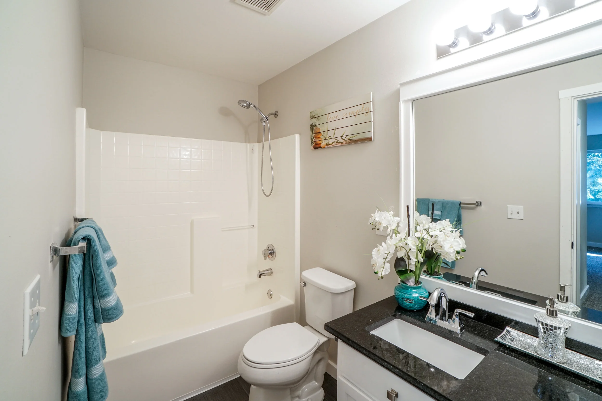 19008 3rd Dr SE Bothell, WA (23 of 38).jpg