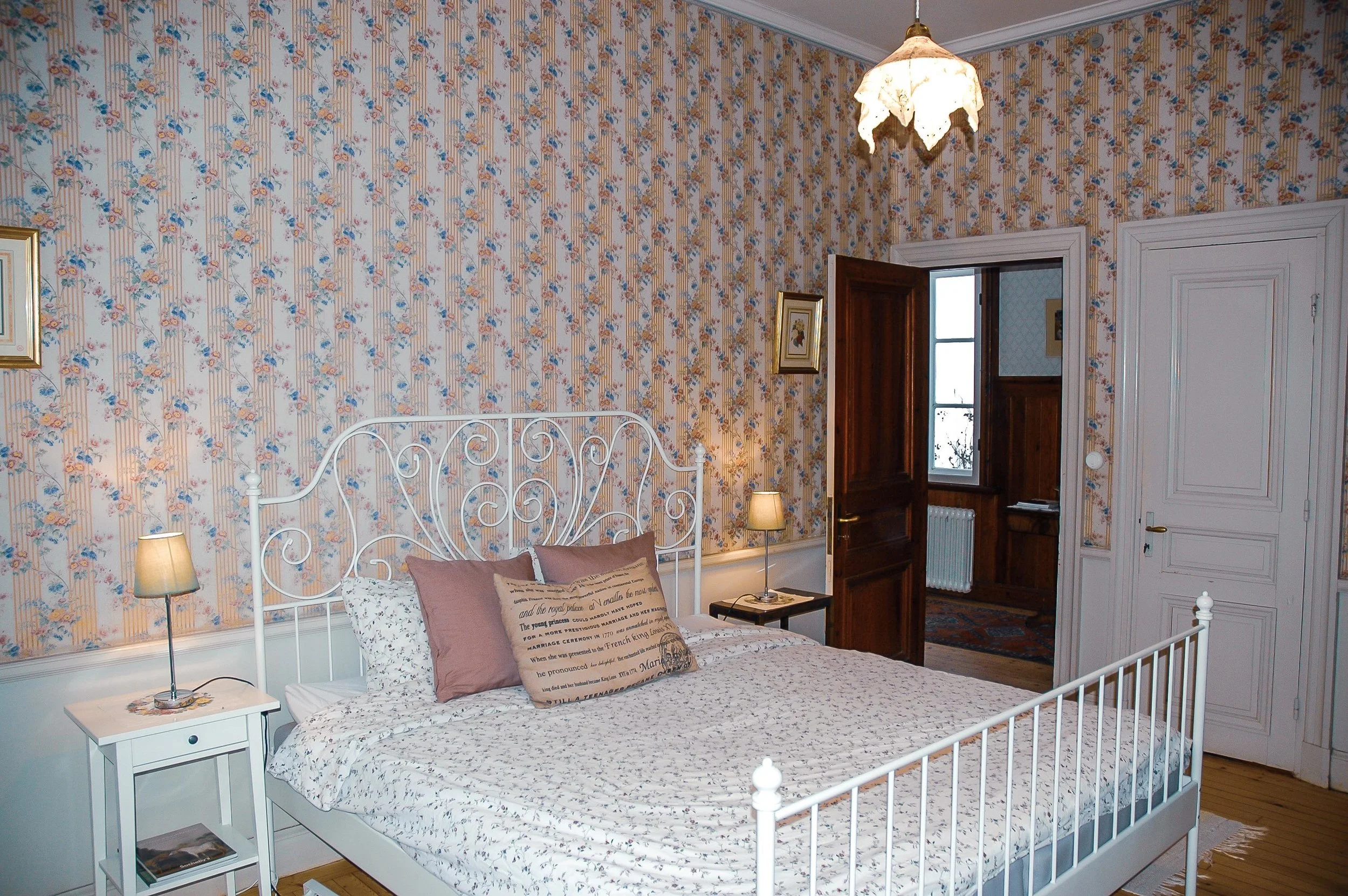 TheFlowerRoom.jpg