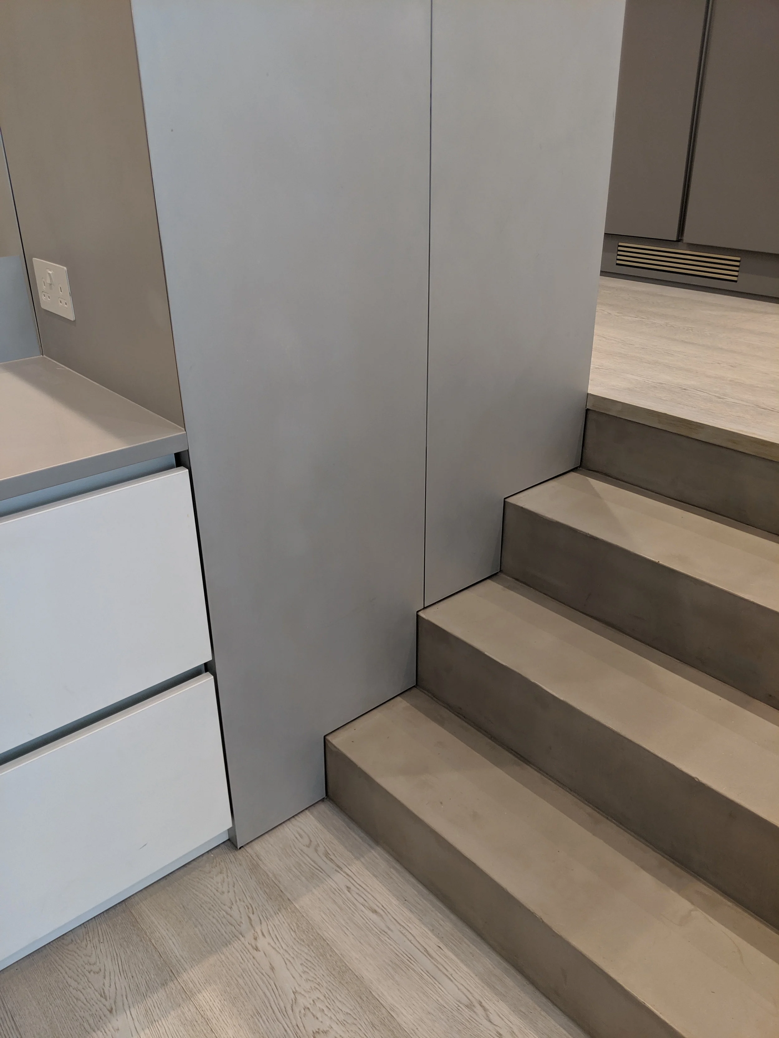 kitchen stairs_1.jpg