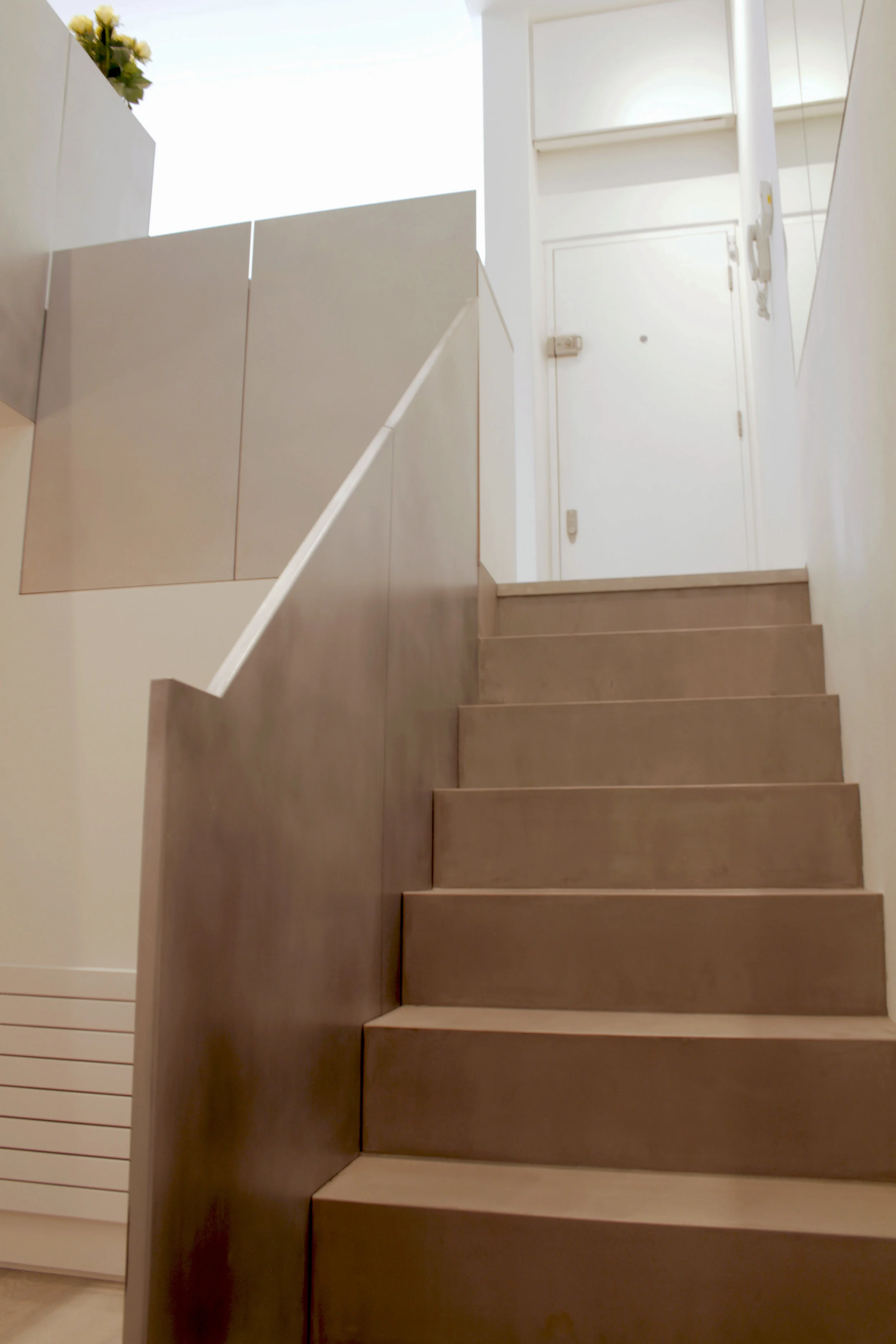 hall stairs_1.jpg