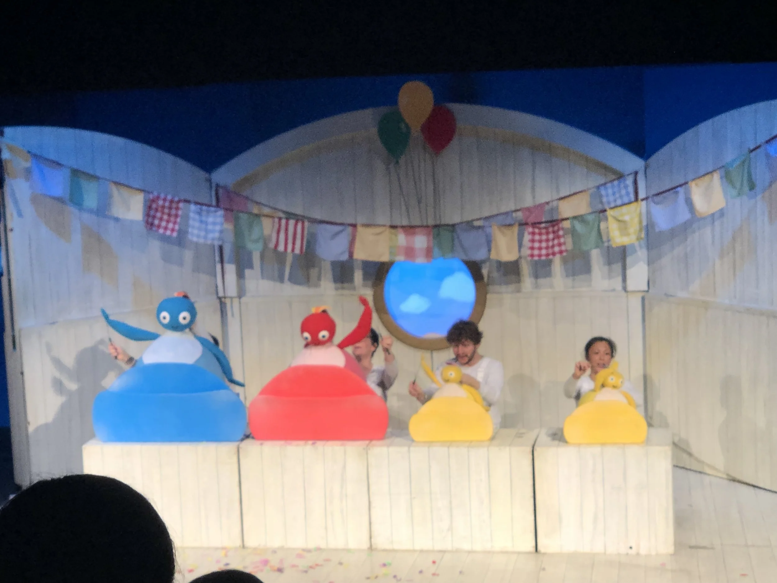 twirlywoos-live-theatre-pre-schooler-under-fives-day-out-kent-tunbridge-wells-support-local-magazine.jpg