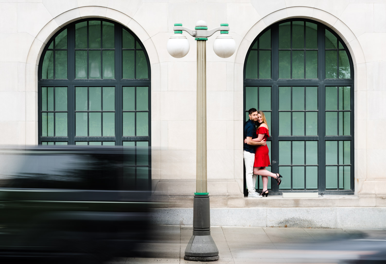 ottawa-downtown-engagement-photo-2-of-11.jpg