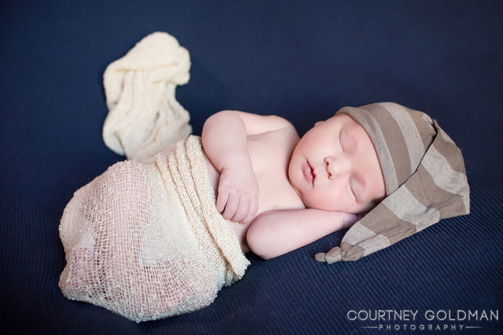 Atlanta Maternity and Newborn Photography by Courtney Goldman 41.jpg