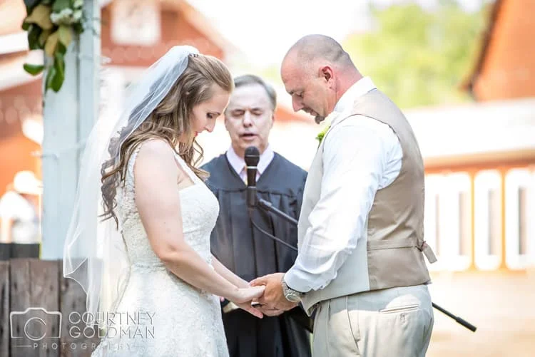barn-wedding-at-9-oaks-farm-in-monroe-georgia-by-courtney-goldman-photography-57