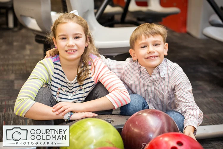 Atlanta-Portrait-Photography-at-a-Bowling-Alley-by-Courtney-Goldman-03.jpg