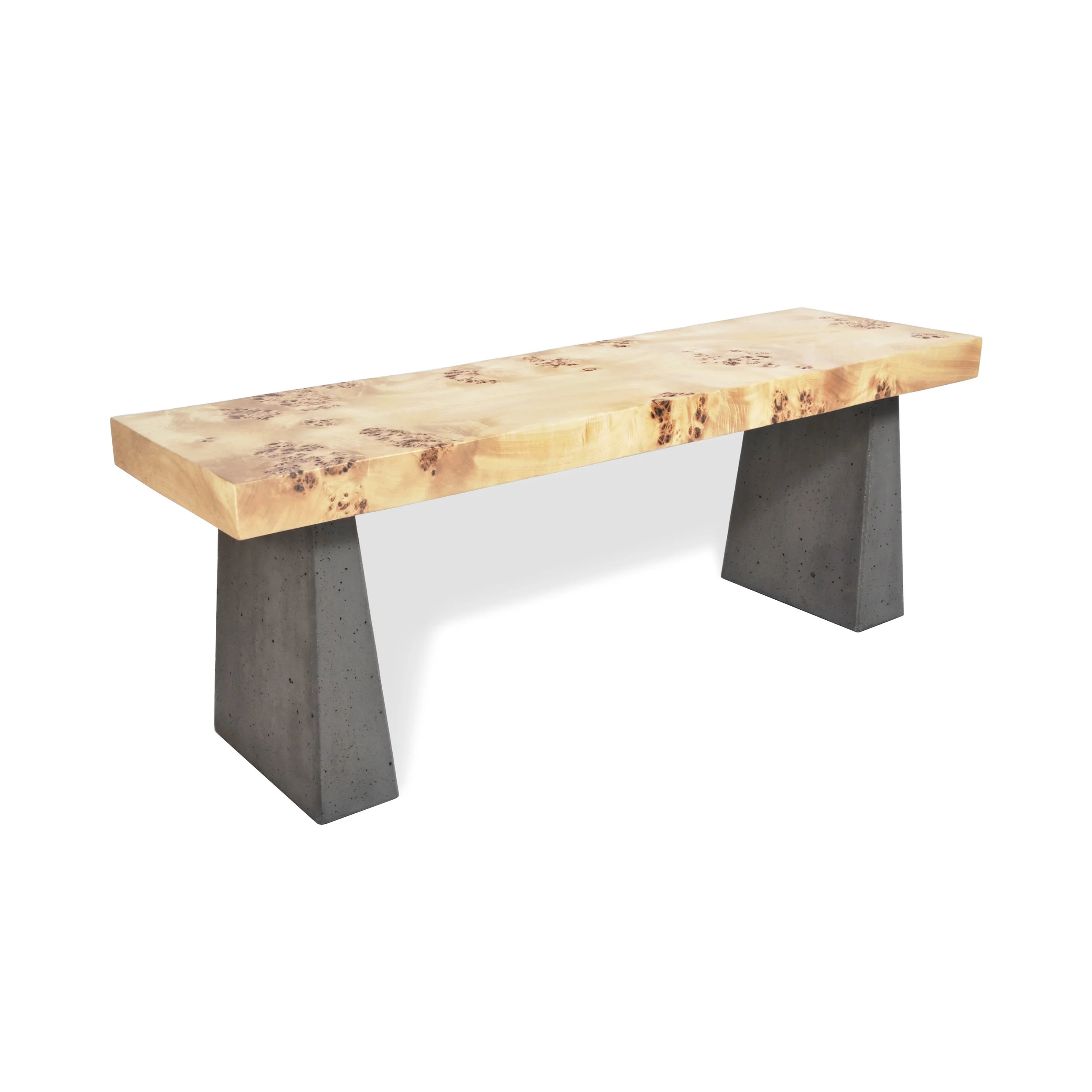 Moritz Proell Design-Sitzbank-Betonsockel