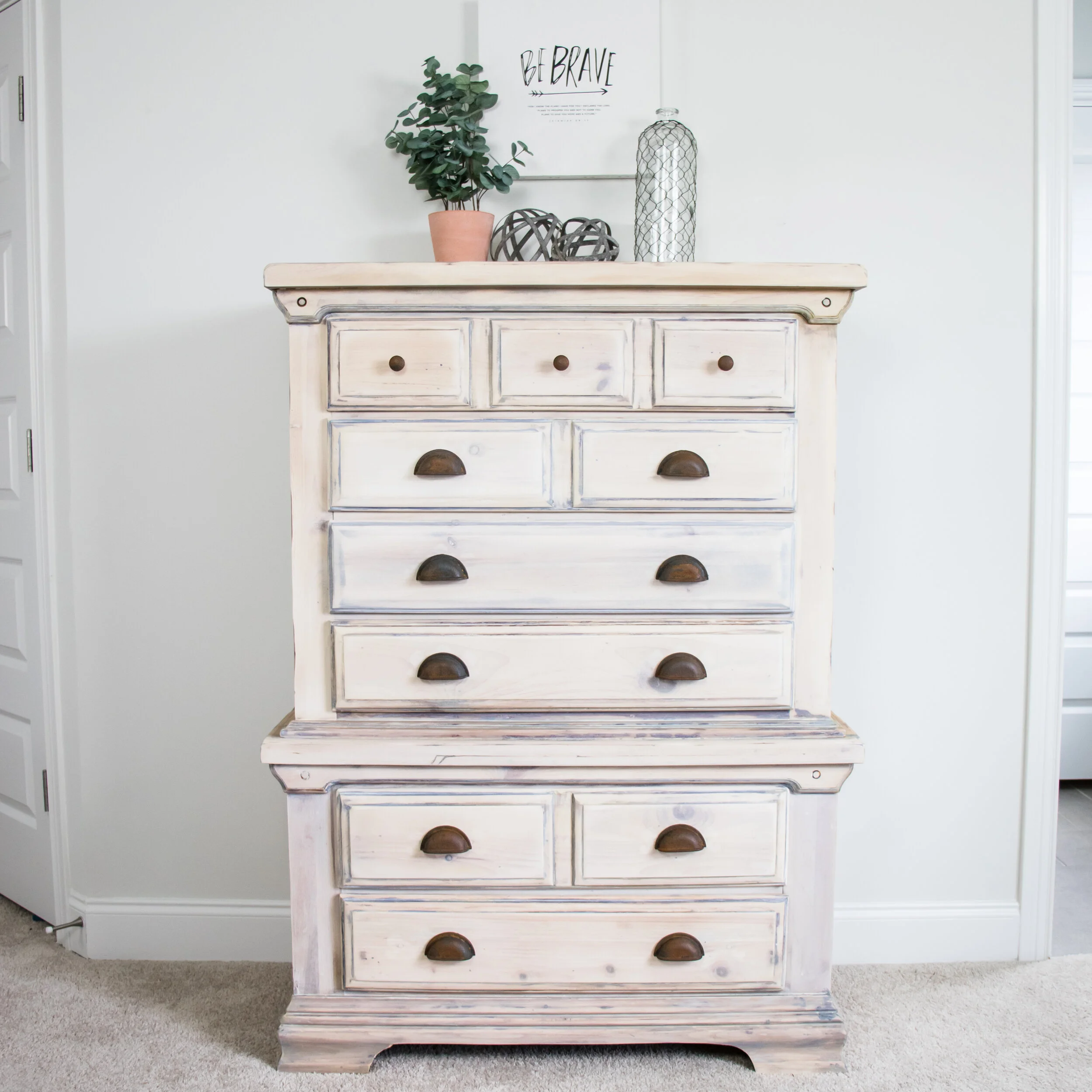 Pretty Distressed - Christina Muscari