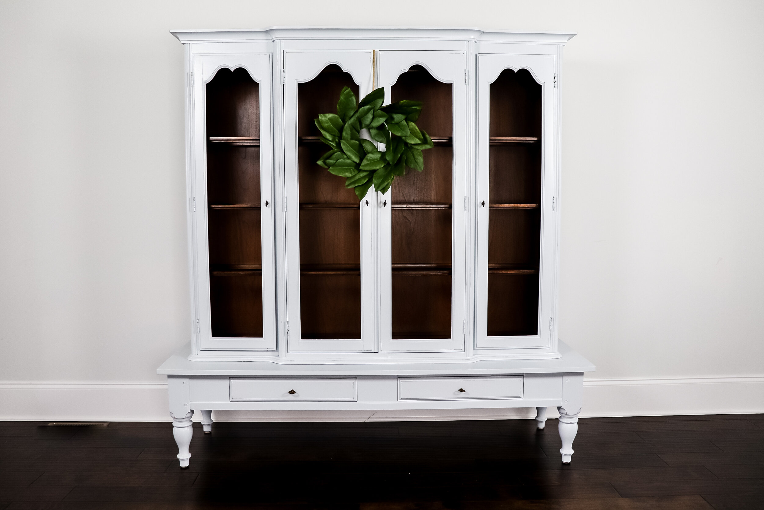 Pretty Distressed - Christina Muscari