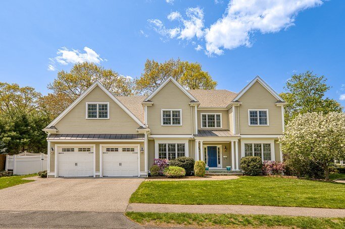🚨 MONDAY MOTIVATION 🚨 

Not one but two Offers Accepted in Needham for my Buyers! 

DM @gloriaconviser to get started and see how I can help you in this competitive market!

#needham #Needhamrealestate #realestate #justsold #buyersagent #westwoodre