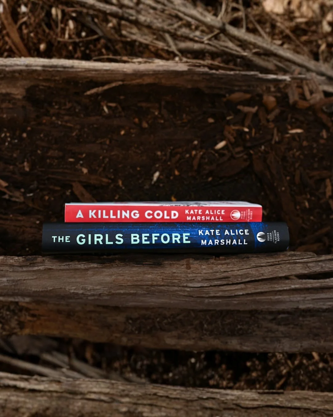 Looking to cozy up with a &ldquo;killer&rdquo; book this weekend? @kmarshallarts is the master of tense, suspenseful thrillers that will leave you guessing until the last page. 

Swipe to see what to expect!