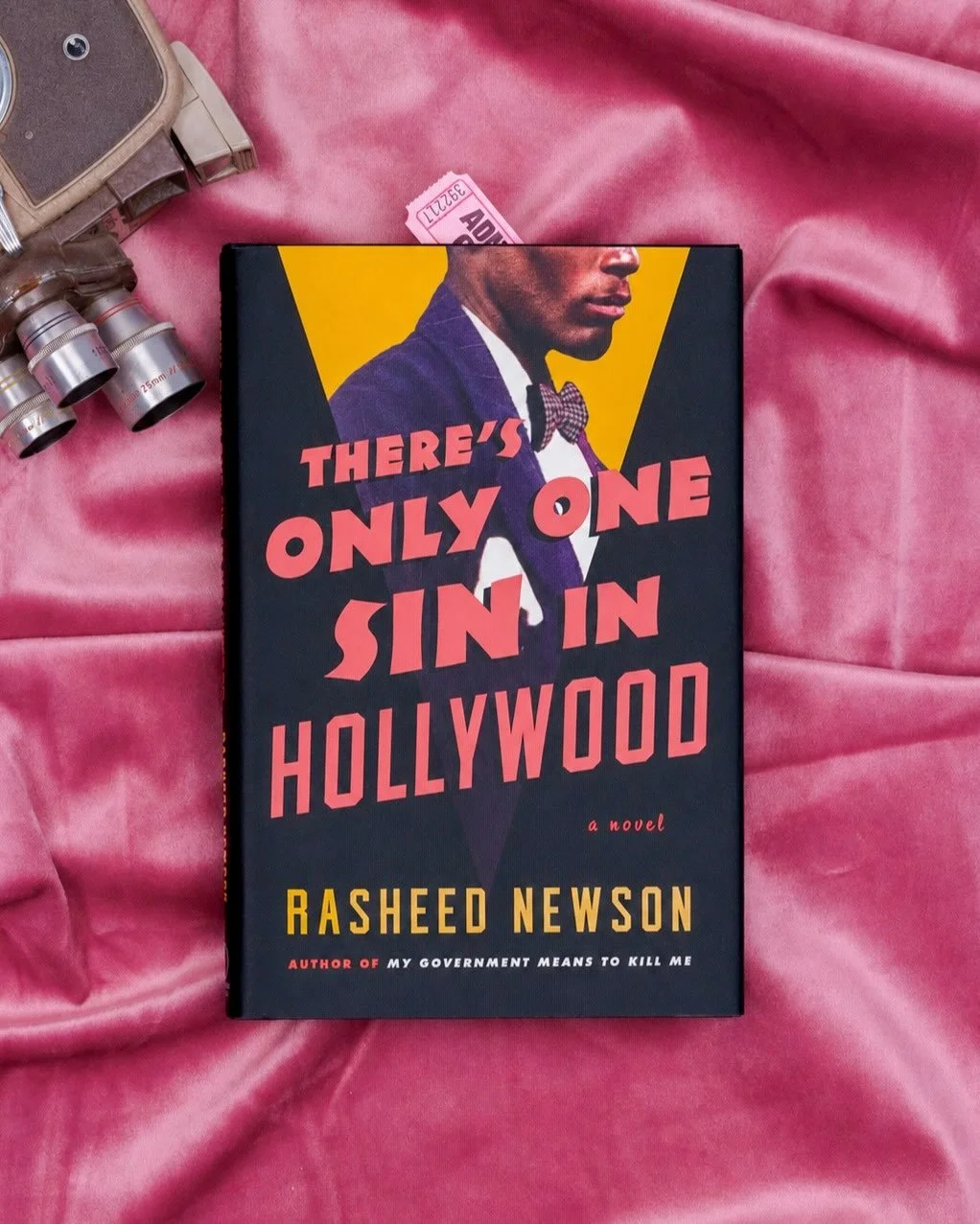 THERE&rsquo;S ONLY ONE SIN IN HOLLYWOOD by @rasheed.newson.author is &ldquo;a quintessential Hollywood novel and an L.A. classic for our times&rdquo; (@lkwarrell) ✨🎬 and is on sale in TWO WEEKS (6/02/26)!
Written through Aaron&rsquo;s panoramic lens