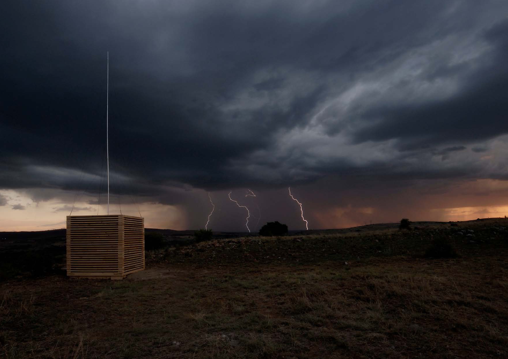 Clara Montoya, Fulgur Conditum , 2015-16 (installation)
