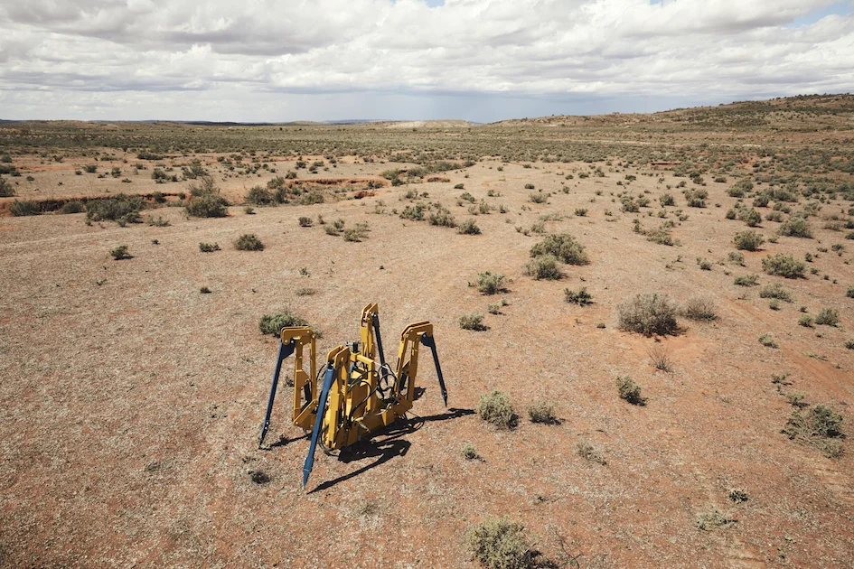 James Capper, Hydra Step, 2014 (installation view)
