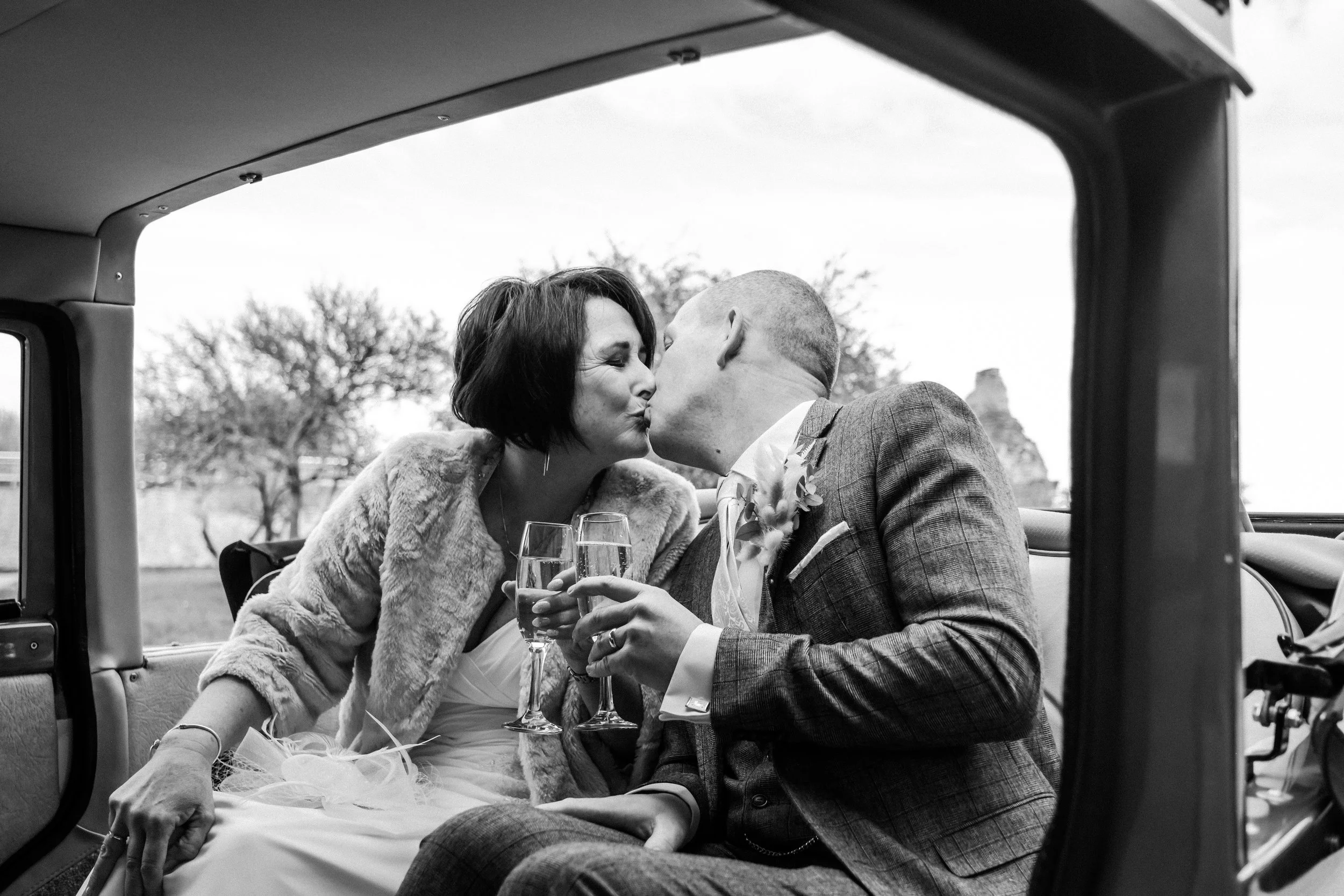 MPHARMONYPHOTGRAPHY_20230327 - June & Sean - IRL-22785-2.jpg