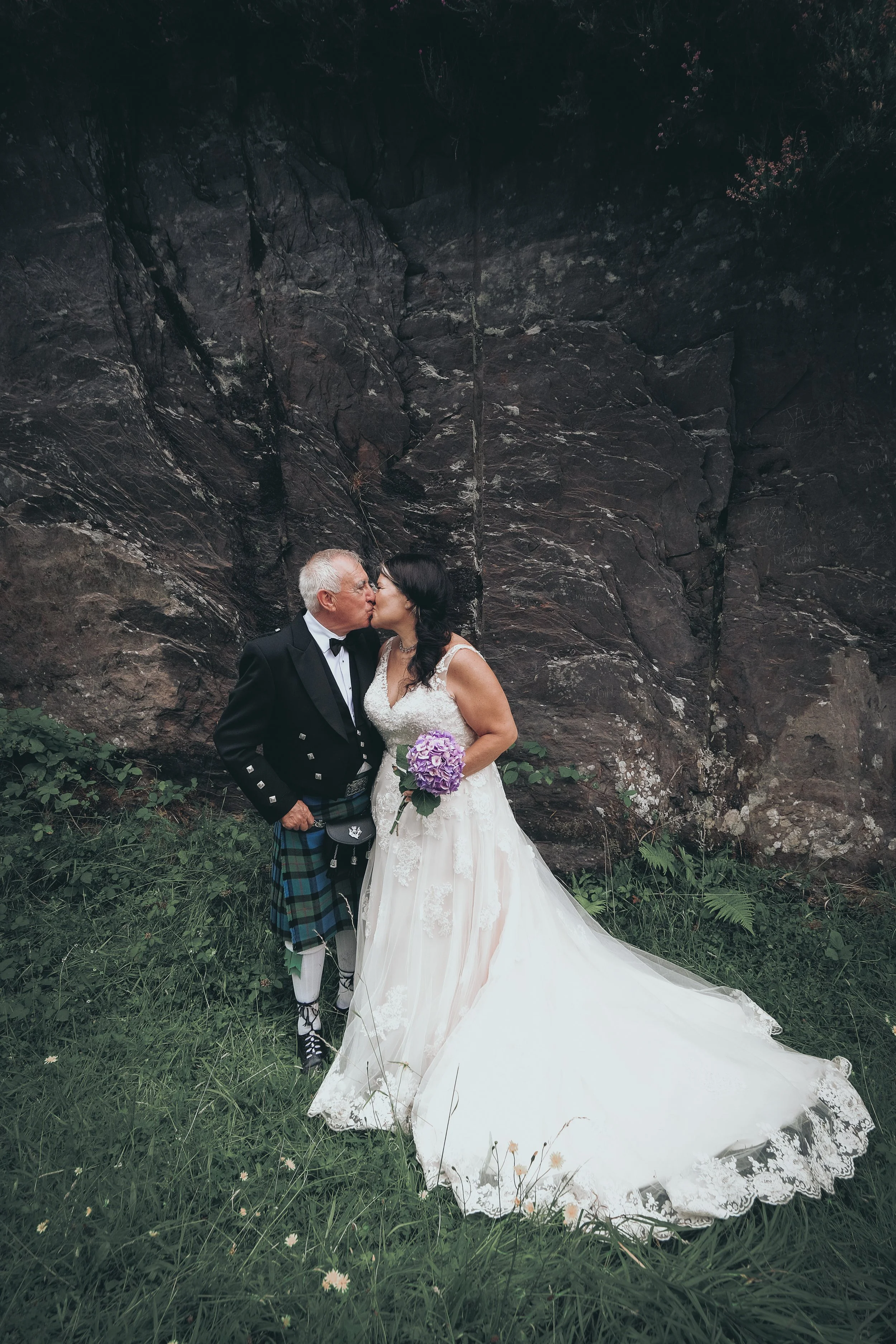 MICHALFICEL_20210822_Marya & Mike_IRL_204262-2.jpg