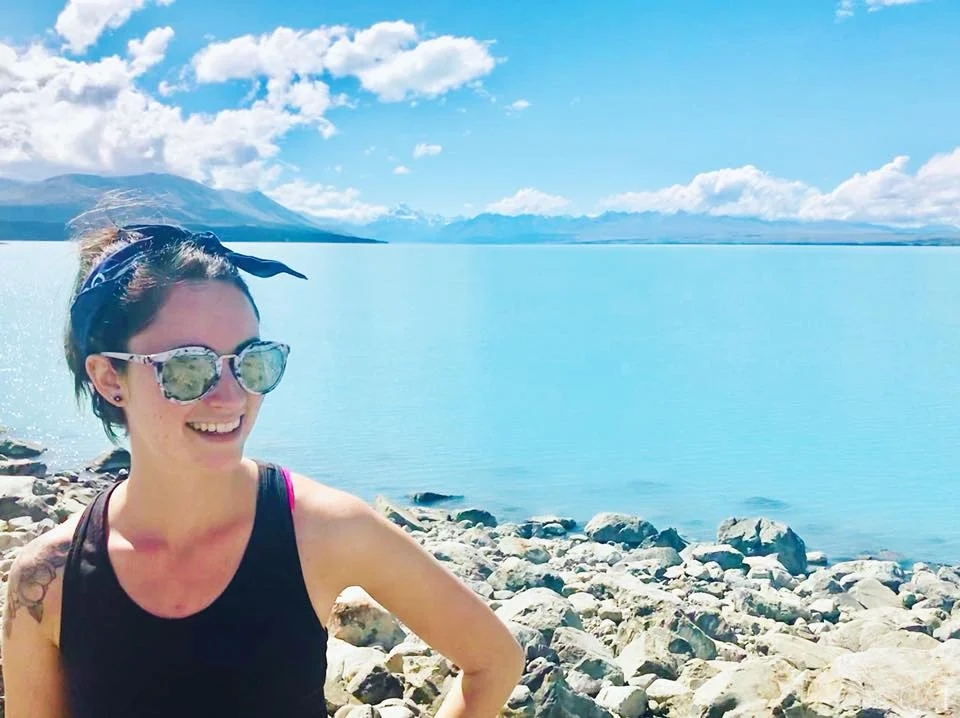 The striking blue waters of Lake Pukaki on the way to the Hooker Valley Track.