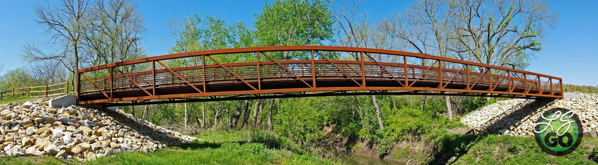 little-blue-valley-park-and-trail-a-riverside-walk-amid-pastoral
