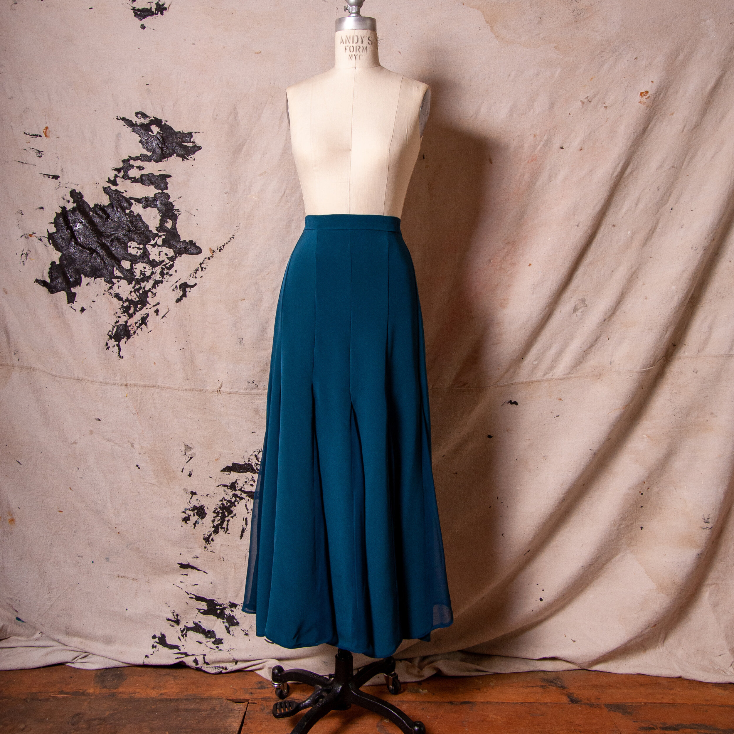 Poly Skirt .jpg