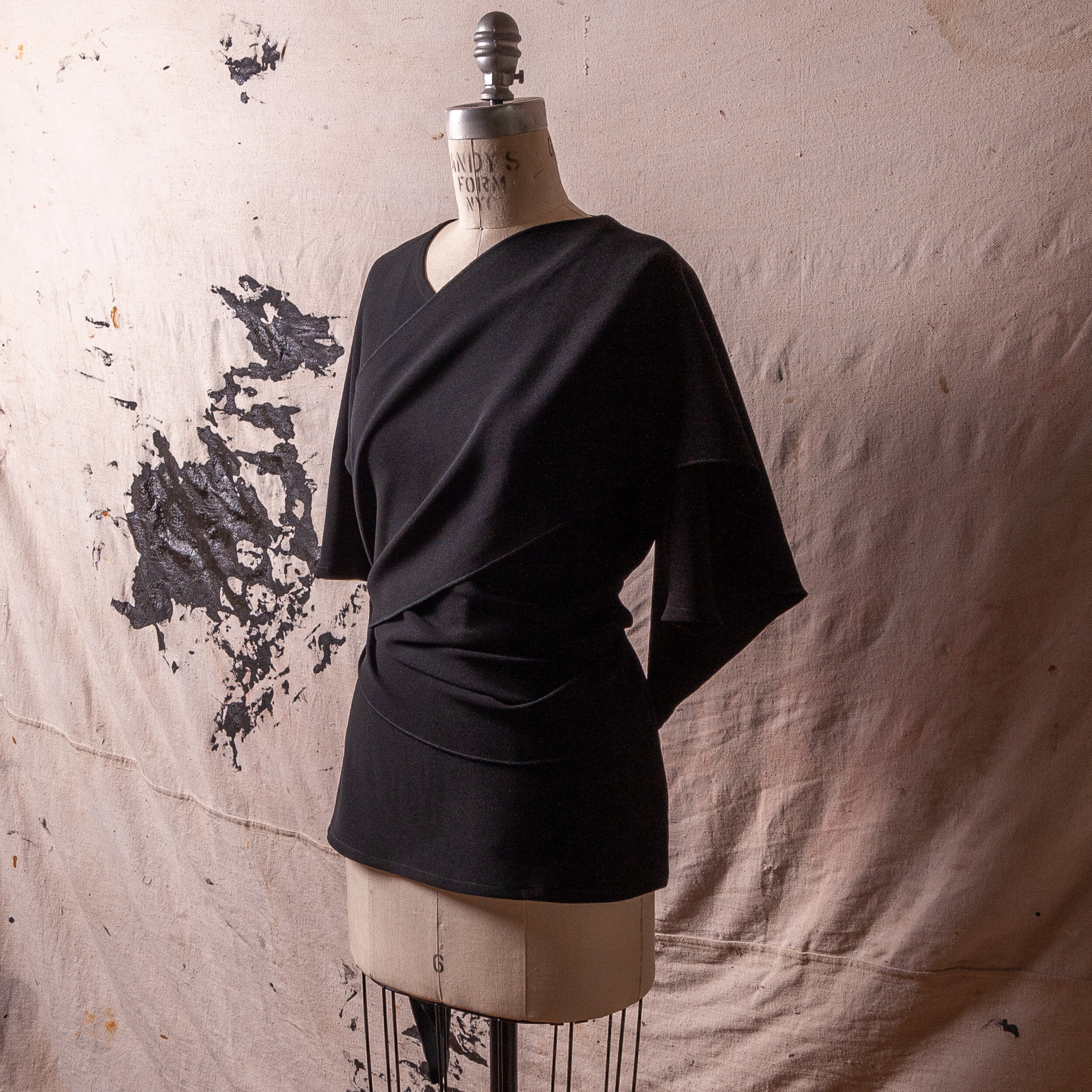 Black Infinity Top.jpg