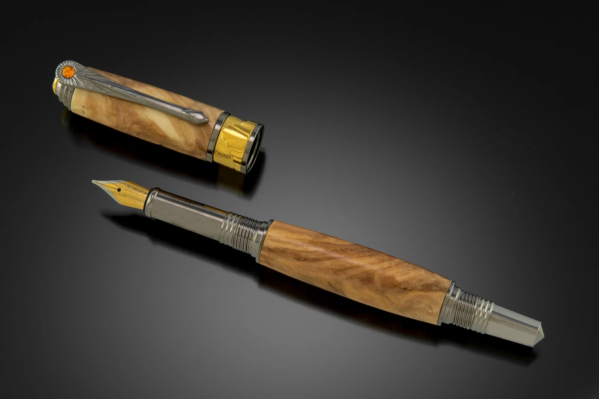 Fountain Pen 2018 PROF 383 kb.jpg