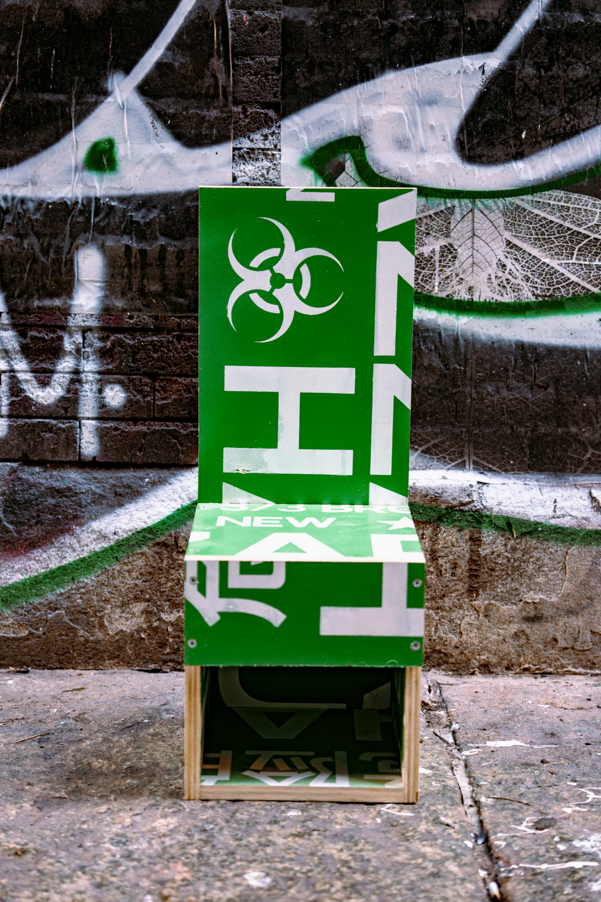 chair373_DSC09910_compressed.png