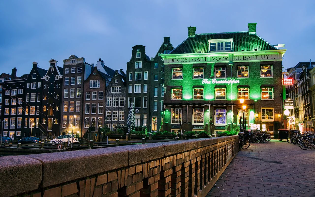 Leafly Guide to Amsterdam Coffeeshops
