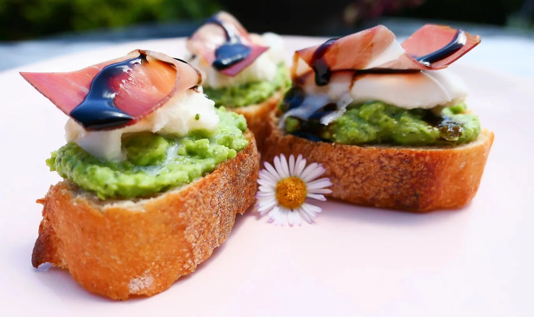 CBD Mint Pea Pesto Crostini