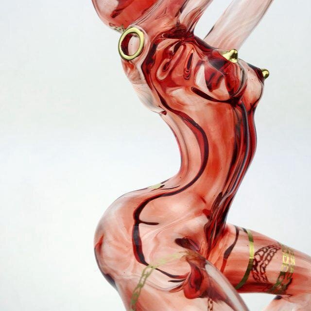 Feminine Pipes
Los Angeles-based artist Sibelle Yuksek (@sibelley) didn&rsquo;t go into glasswork with the intent of making pipes. But that&rsquo;s precisely what makes her art so different. 
www.cannconnoisseur.com 
#cannabis, #luxury, #followme, #