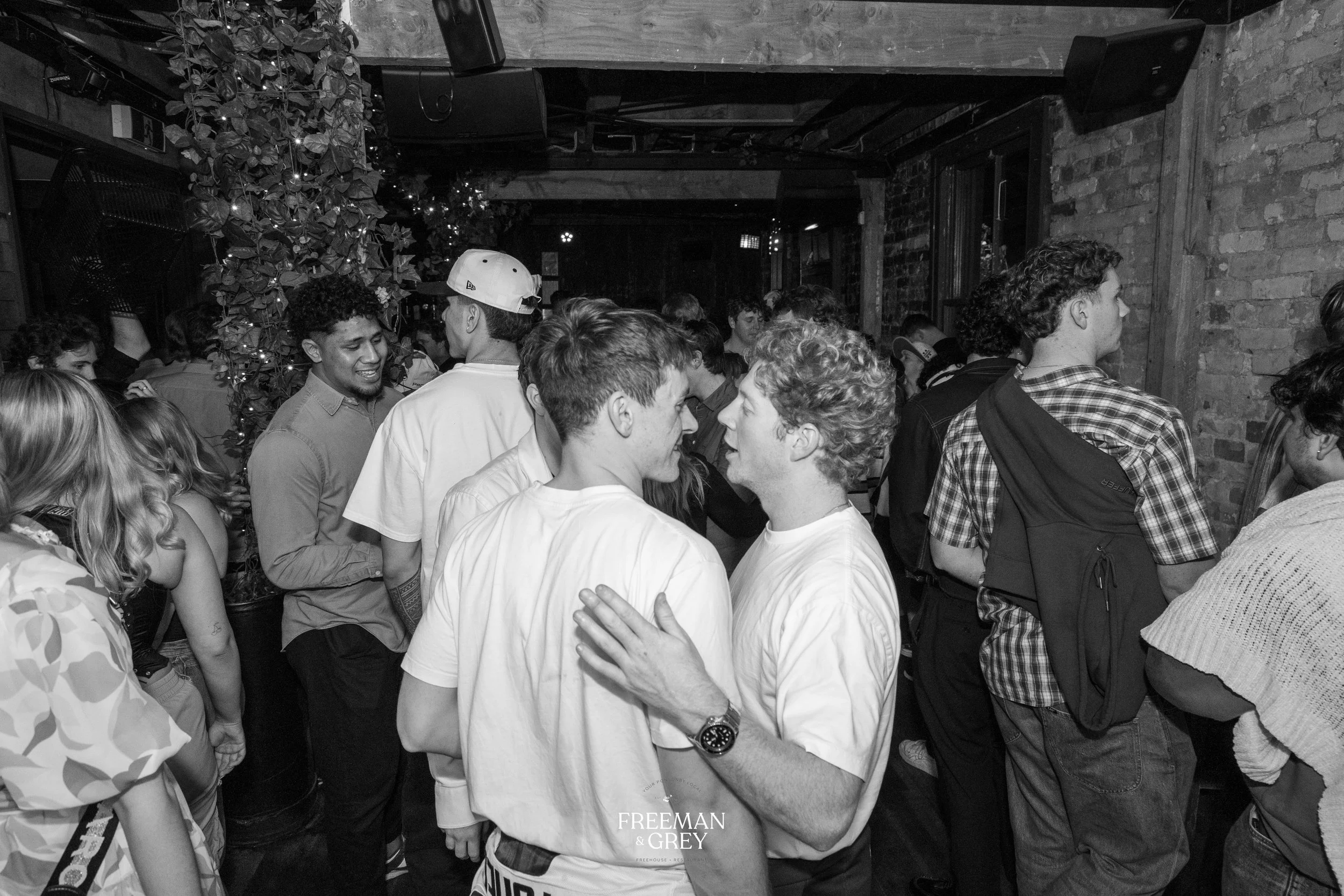 freeman-and-grey-dancefloor-ponsonby.jpg