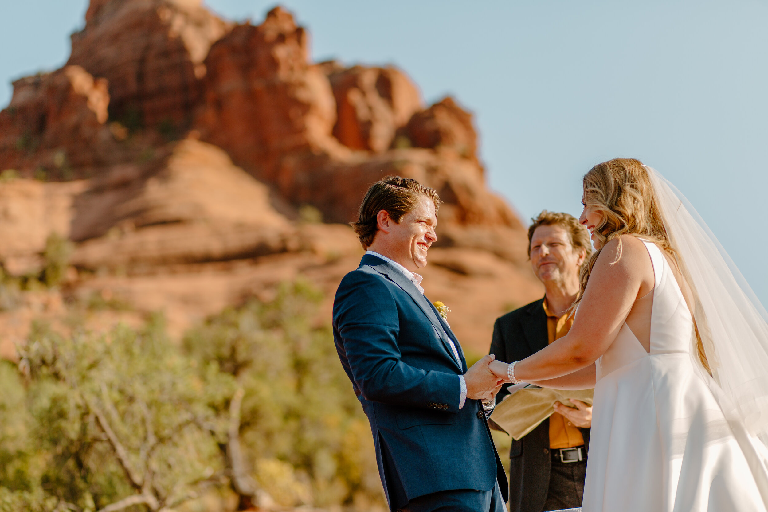  sedona elopement, sedona red rocks, sedona elopement photographer, sedona elopement photography, bell rock sedona, sedona intimate wedding photographer, sedona weddings, sedona wedding photographer, sedona elopement ceremony, arizona elopement, ariz