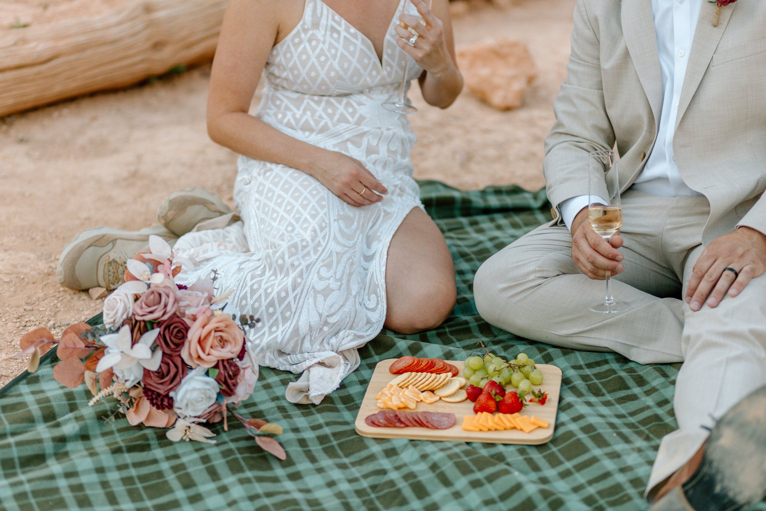  couple has a picnic at bryce canyon national park by utah elopement photographer 