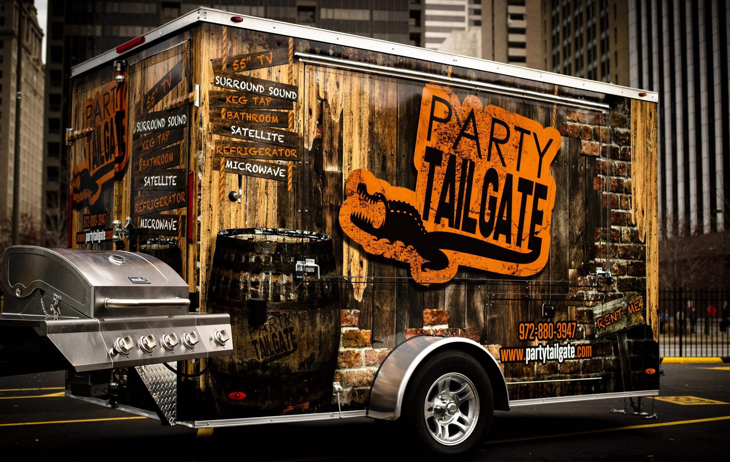 Tailgate2.JPG