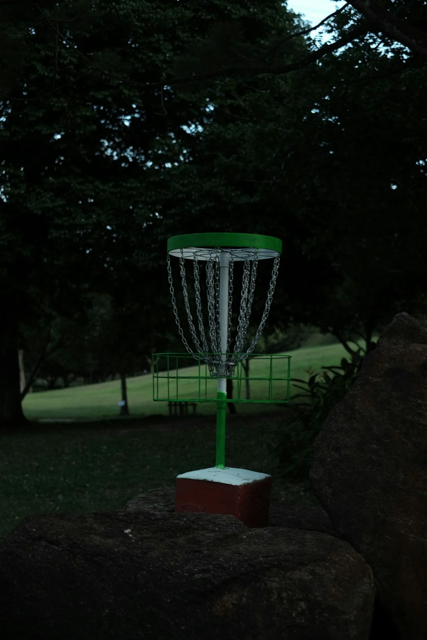 Glow golf event