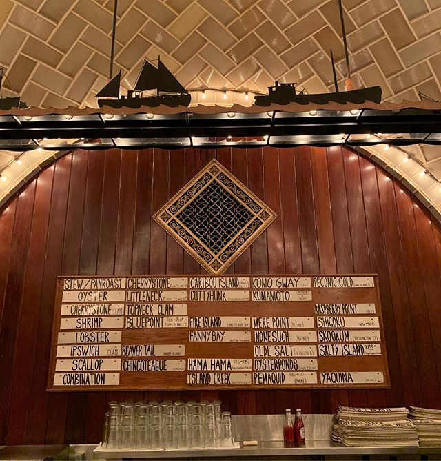 Oysters under Guastavino Tiles = best station lunch