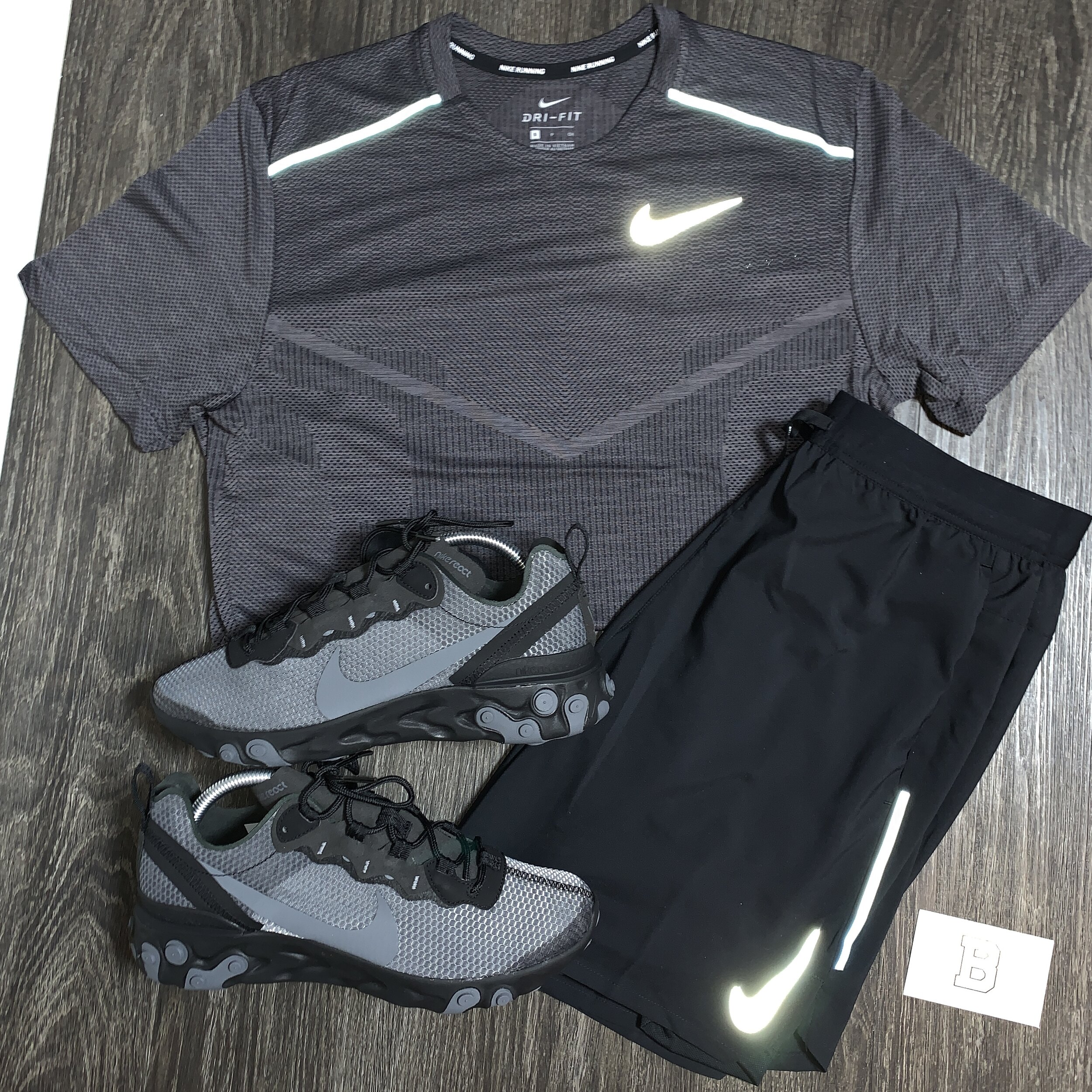 grey nike outfit