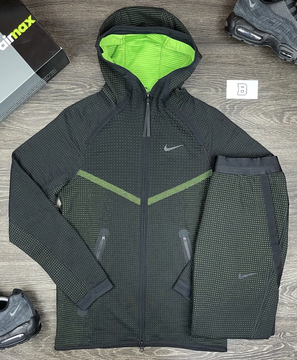 green and black nike tracksuit