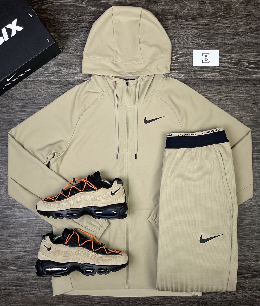 Khaki Nike Pro Air Max 95 Outfit — Bennetts