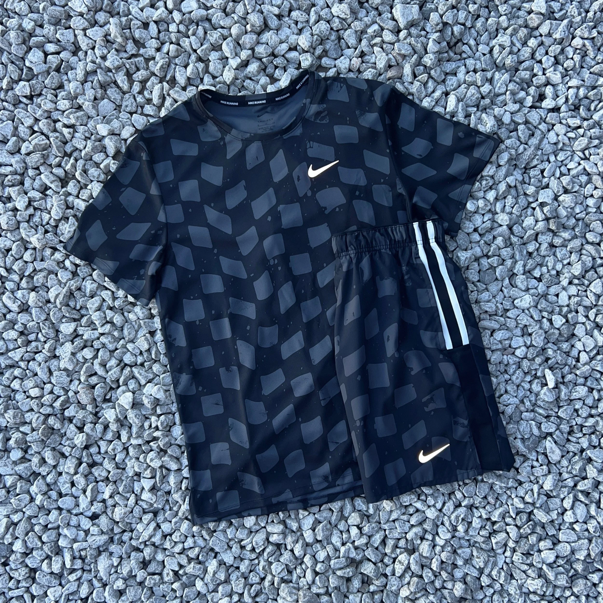 mens nike miler