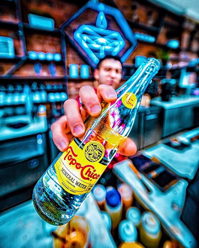 💧 thirsty anyone ?! 💎
thirsty for some @topochicousa or awesome local coffee , you know the place to be ... see you at @392caffe ! .
📸: @themostfamousmax 💎: @edgar.j.ramirez 
#392dport #392caffe #392clinton #drinkbettercoffee #bethelight #team392