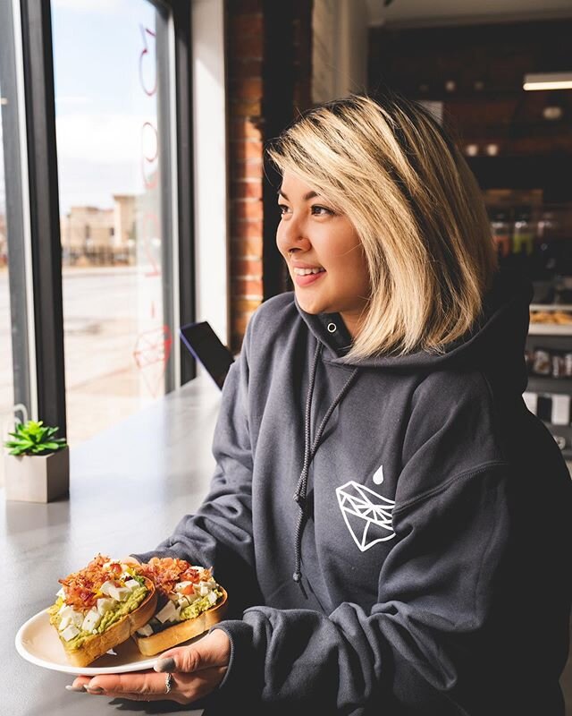 (Ready for the Hashtags?) It&rsquo;s #TextInTuesday! It&rsquo;s #TShirtTuesday! It&rsquo;s #ToastBarTuesday! Allll the more reasons to get up and come see us today! 😆😉 Dont be #TooCoolforTuesday 😂 See you soon!!
.
.
#DrinkBetterCoffee #BeCool #392