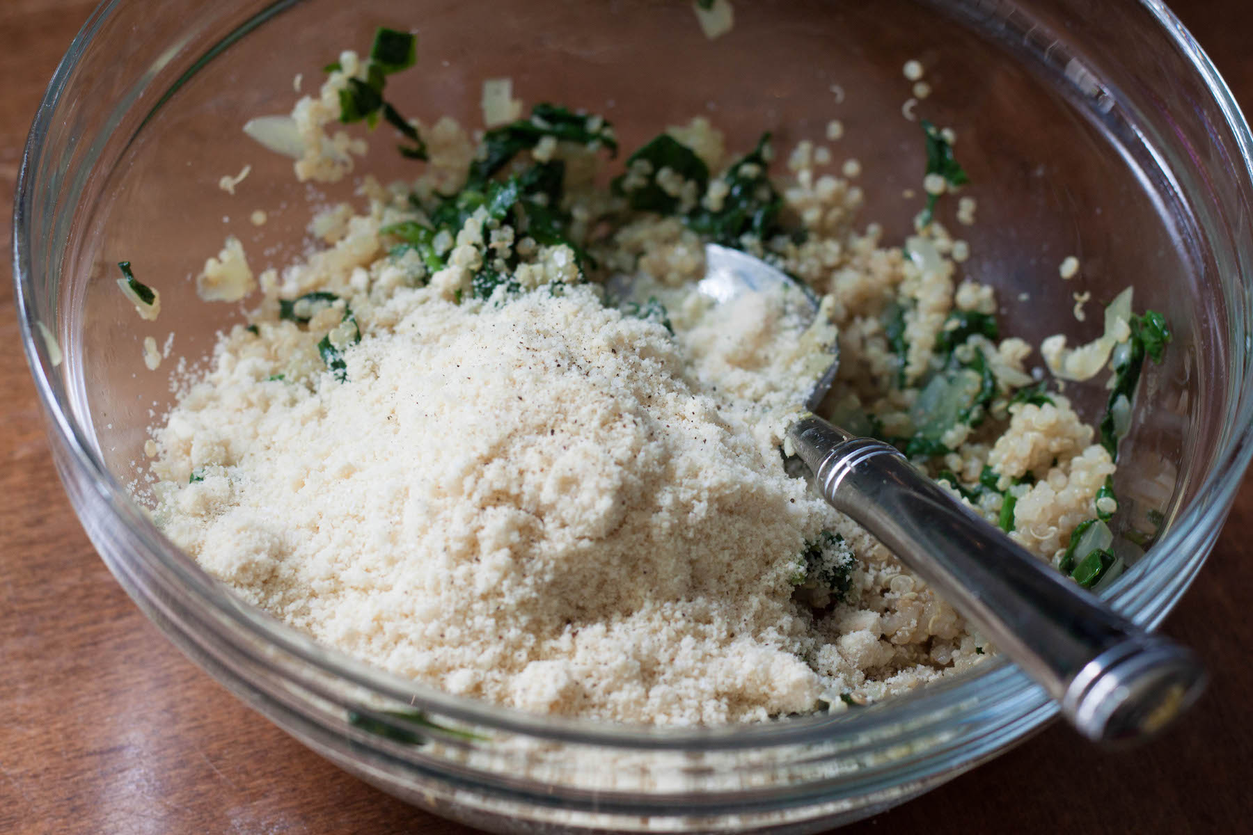 almond-flour-mixed-with-quinoa.jpg