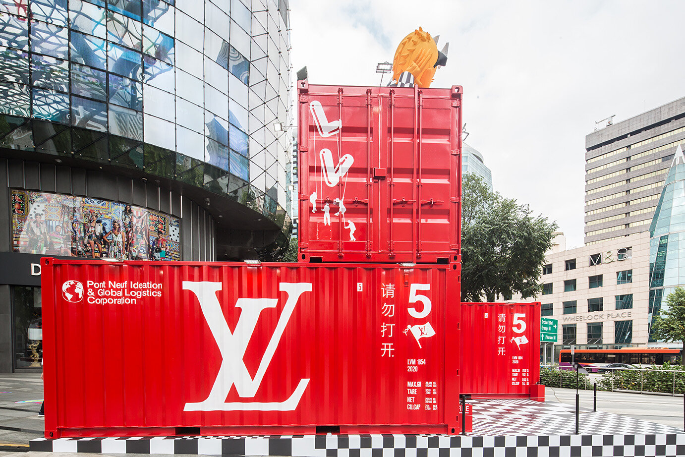 Louis Vuitton Fashion Tour Container in Singapore — Photographer