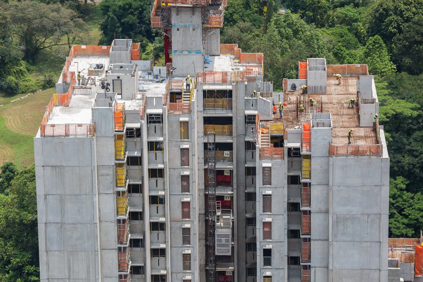 Photographing Modular Construction from Above: A Live HDB Installation Sequence