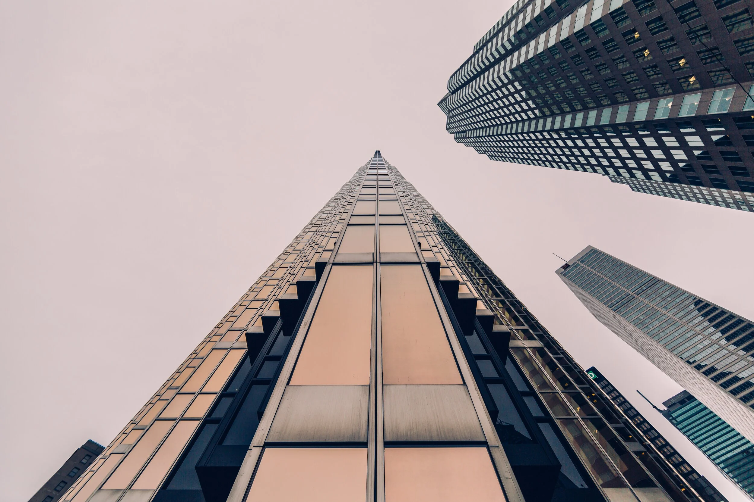 architecture-buildings-business-city-374612.jpg
