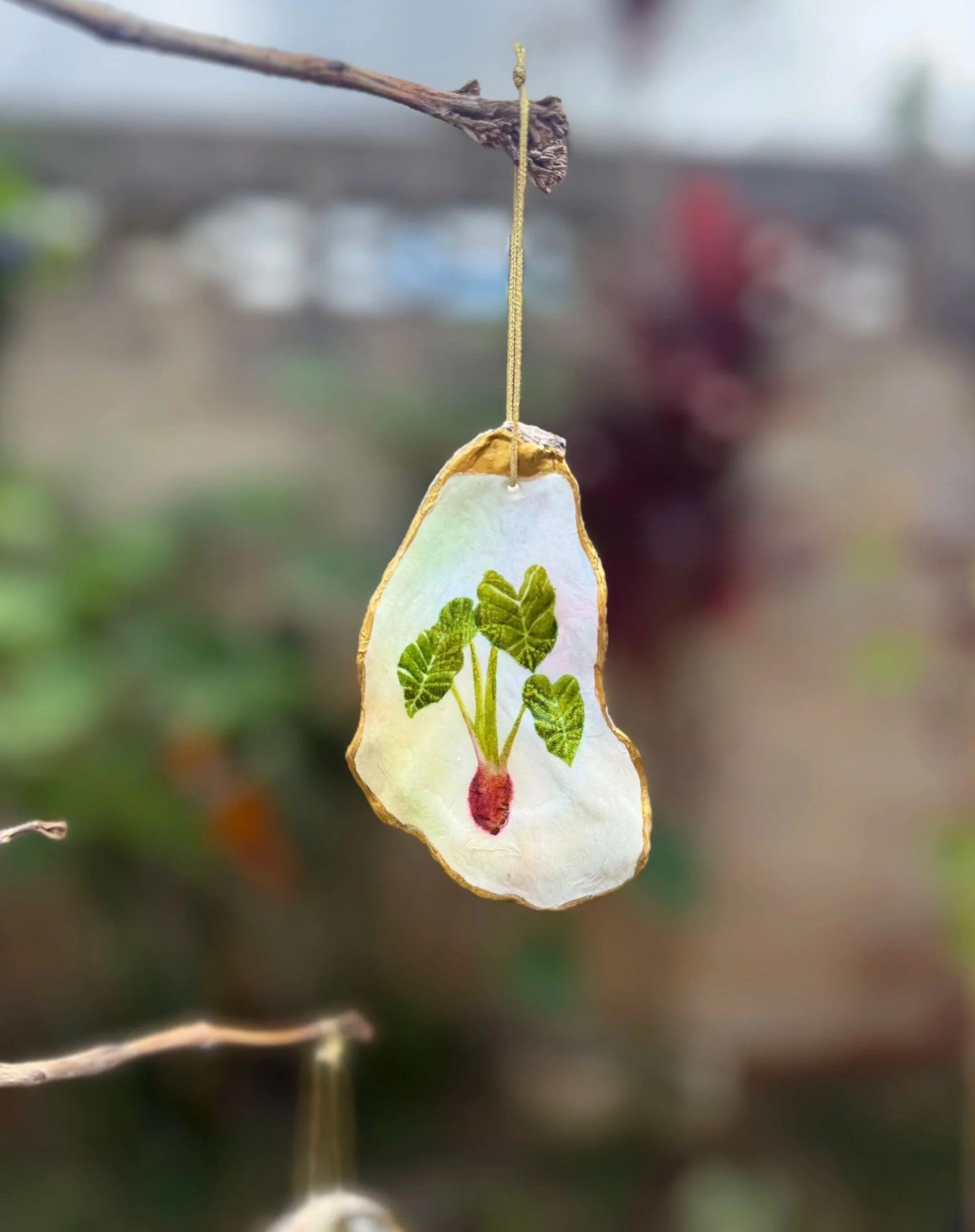 Kalo Oyster Ornament