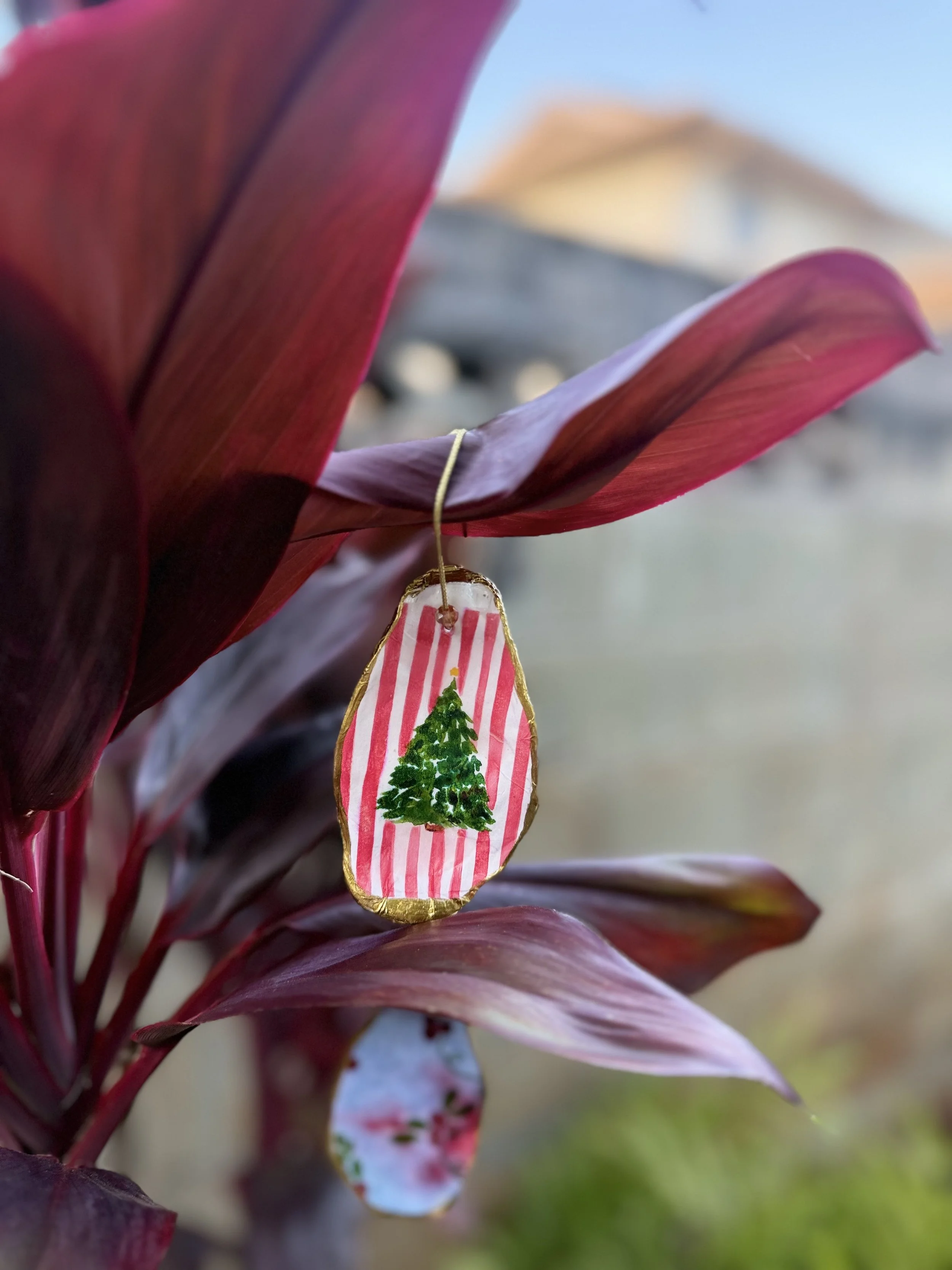 O Christmas Tree Oyster Ornament