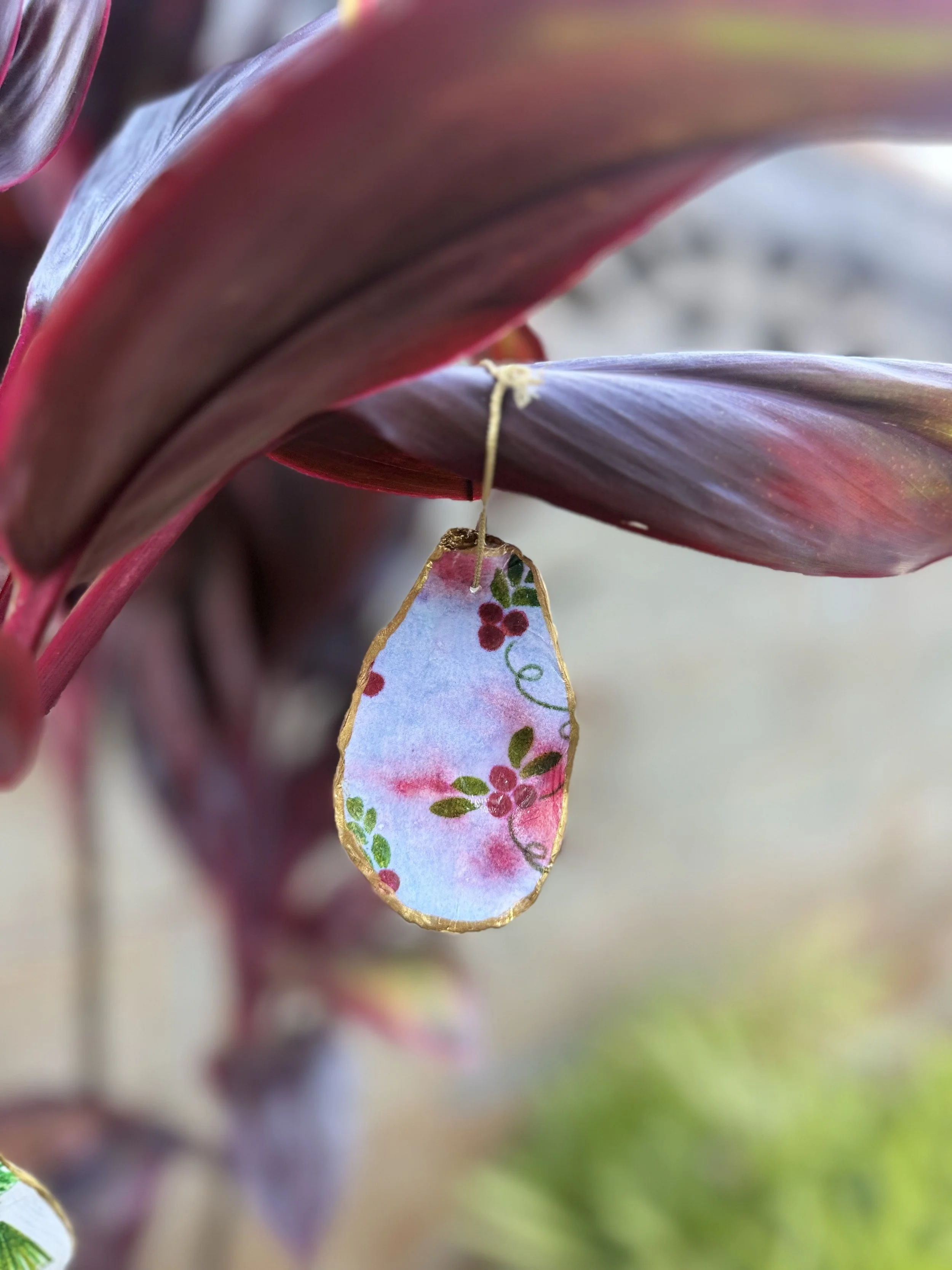 Sugarplum Oyster Ornament