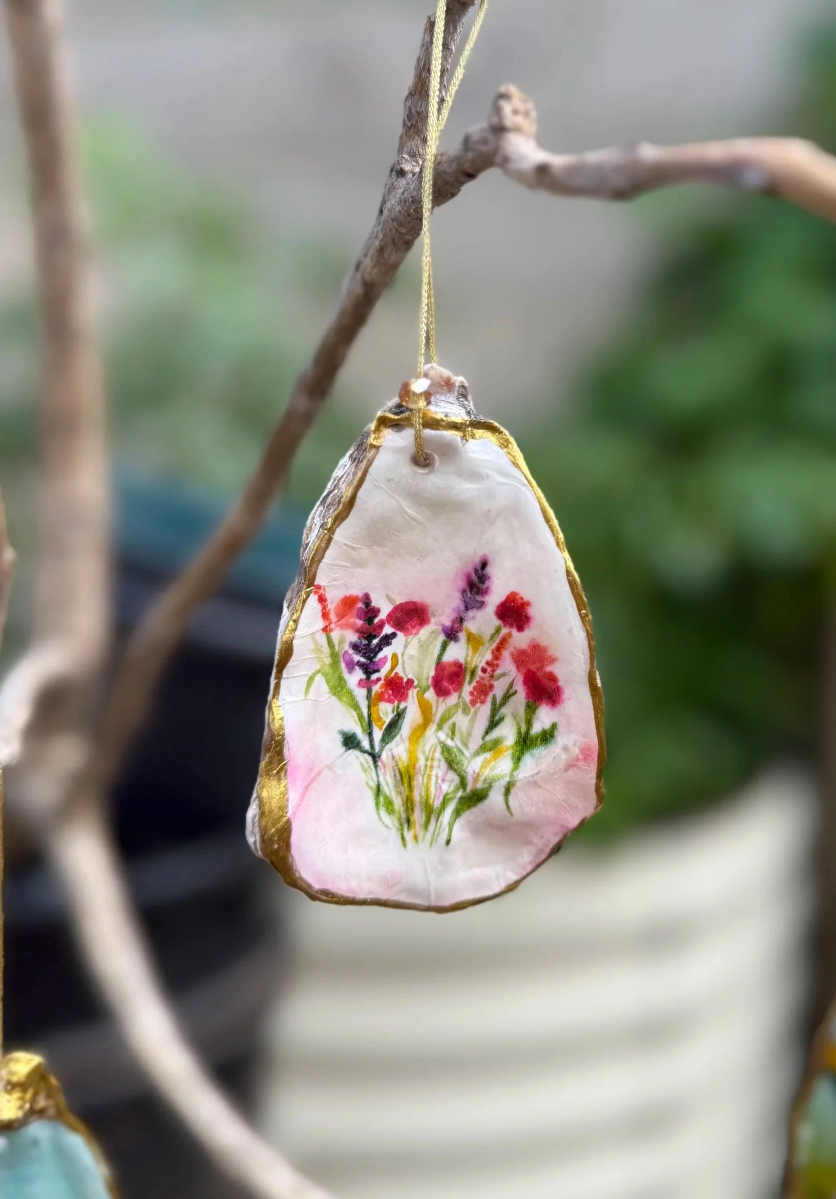 Blushing Botanicals Oyster Ornament