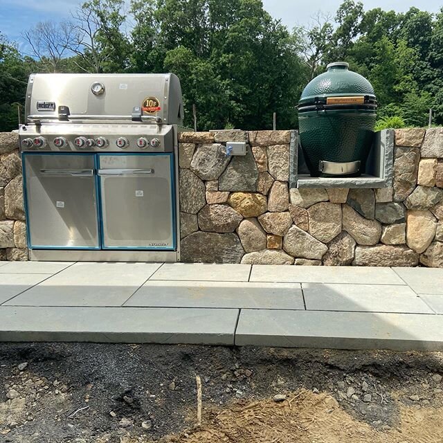 Templet time on our grill space with @dslandarch @environmentalpools 👊😎 #summervibes