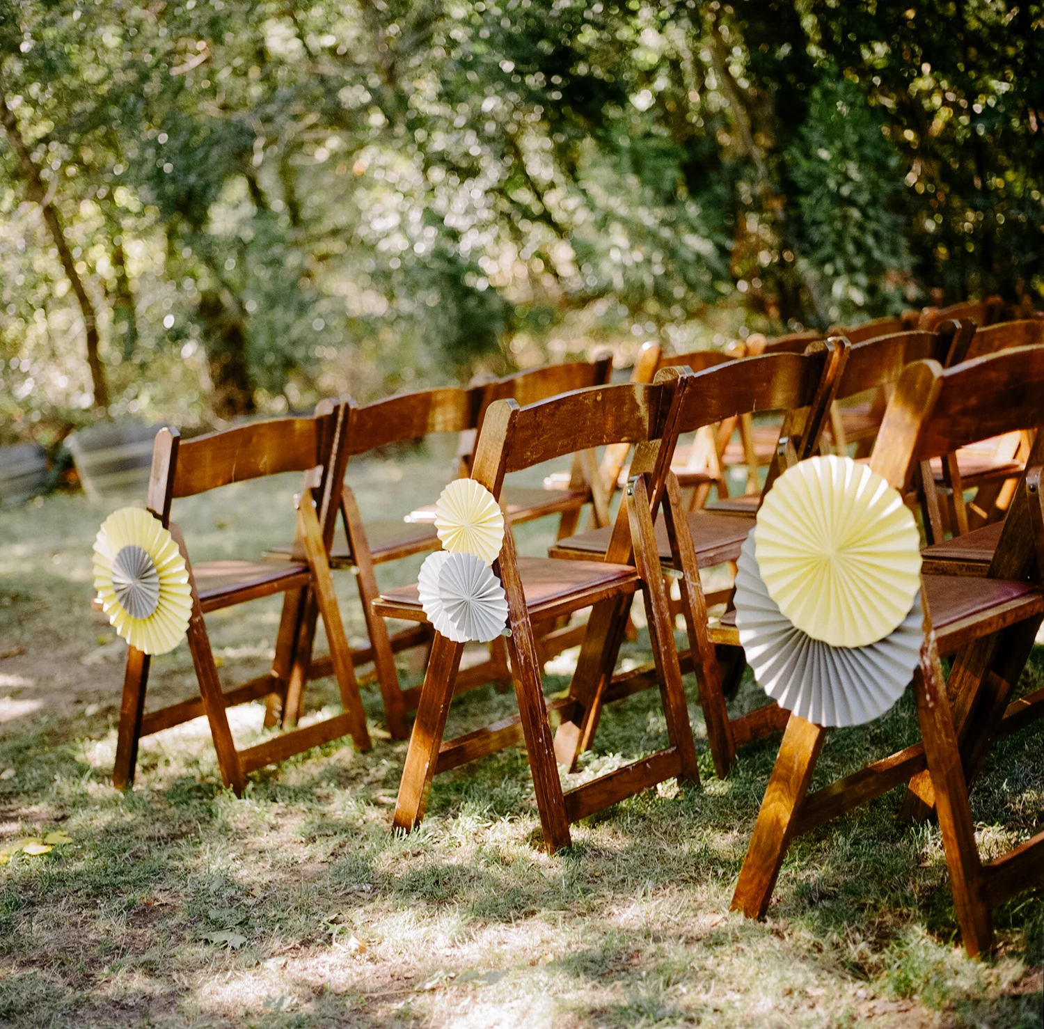 5-pinwheel-wedding-decor.jpg